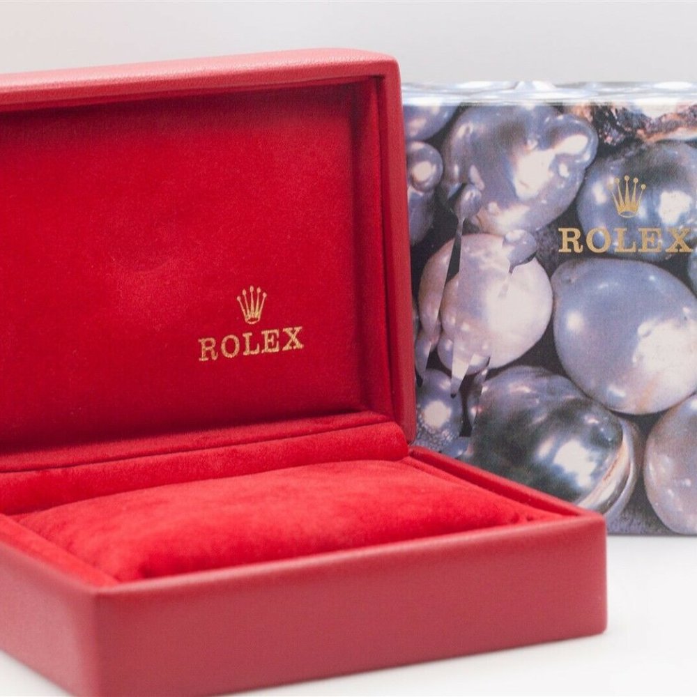 VINTAGE ROLEX 18K W/ BAGUETTES LADIES WATCH!! - Picture 5 of 5